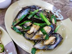 姜葱炒青口-贞姨美食·老字号海鲜大排档
