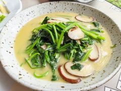 -穹六人间 people 6(岳阳路店)