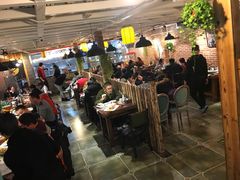 大堂-三个大叔东北烧烤·砂锅菜(西三旗店)