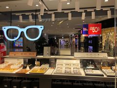 -LOHO眼镜(北京朝北大悦城店)