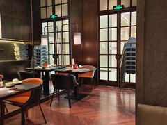 -蝴蝶里·粤菜·点心(滨江龙湖店)