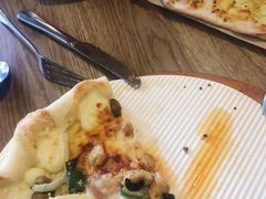 -必胜客(新中纬店)