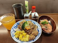 -8PINTS八品脱·日料·烧鸟·精酿小酒馆(莘庄店)