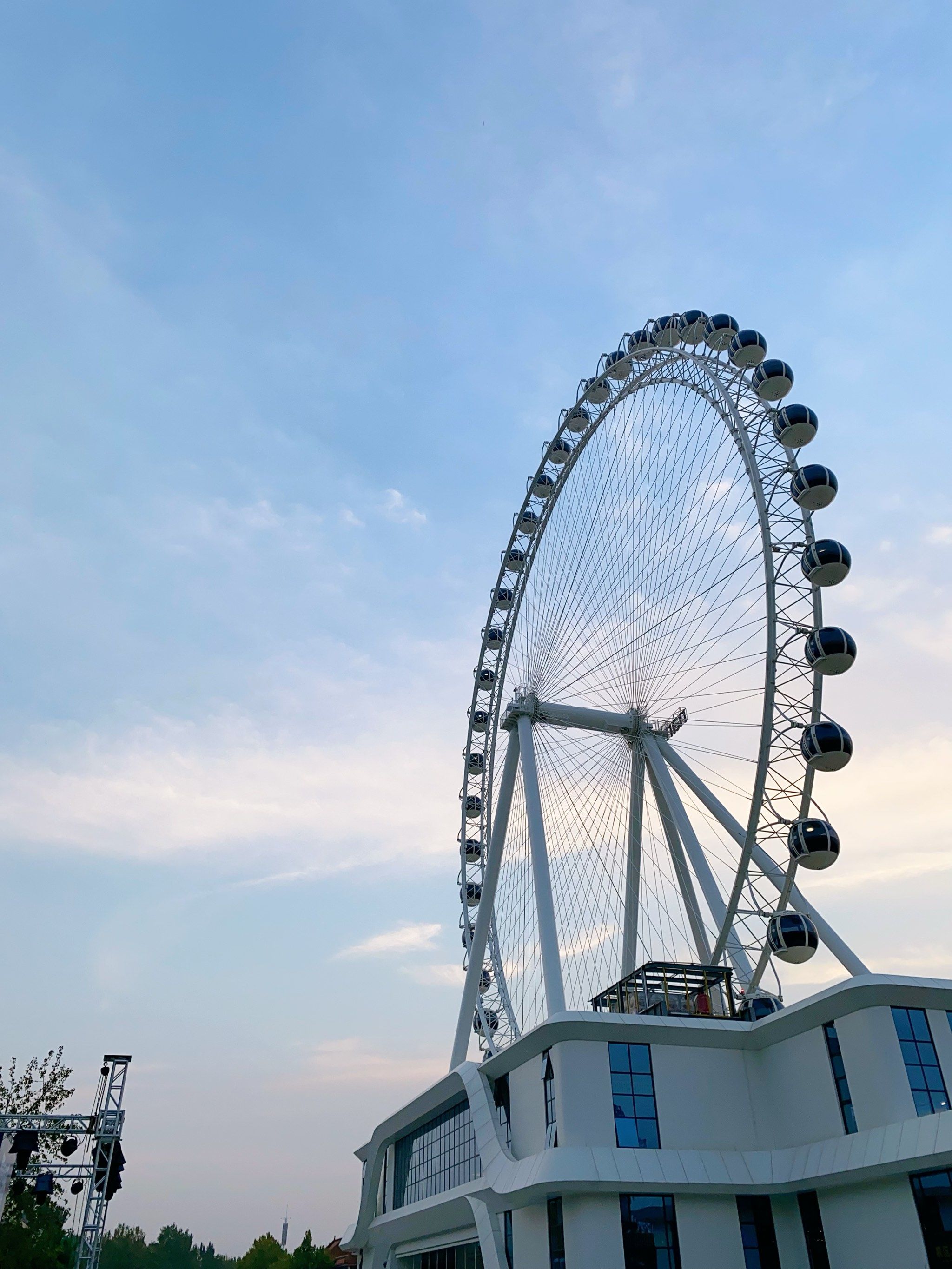 和摩天轮一起看日落