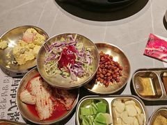 -草家酱蟹炭火烤肉店(珲春南路一店)