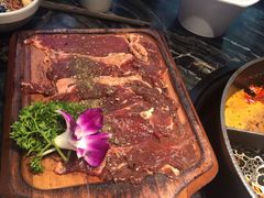 -热火朝天鲜切牛肉火锅(南强街巷店)