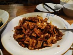 -啄佬食堂