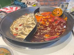 -憨铁匠老火锅(龙岗万科里店)