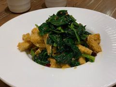 -清真·玛丽亚新疆菜主题餐厅(浙江中路店)