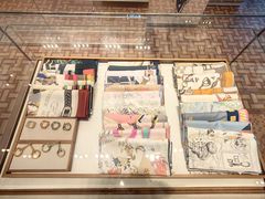 -HERMES(湖滨银泰in77店)