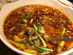 -渝君重庆火锅(嘉宾路店)