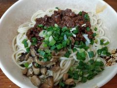 -秦云老太婆摊摊面(园博园店)