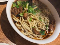 -清真吴记门钉肉饼·喜多利