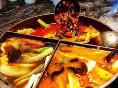 -热火朝天鲜切牛肉火锅(南强街巷店)