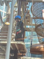 -PIPIKINGDOM皮皮王国欢乐号(欢乐海岸购物中心店)