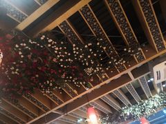 -野山舂·贵州现舂酸汤火锅(鸿通城店)