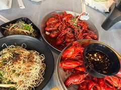 -巴厘龙虾·榜首油焖大虾(音乐学院·沿江酒馆店)