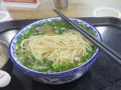 -陇上全荟兰州传统牛肉面(延吉路店)