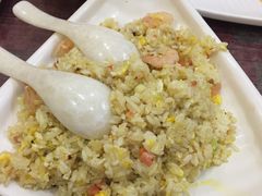 -扒虾小妹儿麻辣海鲜(宏图街店)