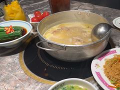 -禄婶鸡煲·打边炉