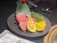 -山川小町·极番烧肉(新地假日广场店)