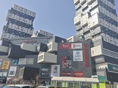 -资和信百货商场