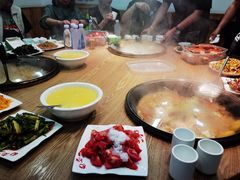 -屯老二农家铁锅炖·行业领军者(梅江店)