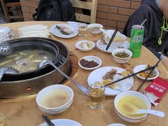 -濠轩阁特色生蚝火锅(水湾路店)