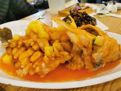 -小镇大厨新概念复合中餐厅(万达广场大连高新店)