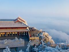 -峨嵋山金顶