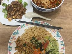 -西部马华清真兰州牛肉面·烧烤夜市(三里河店)