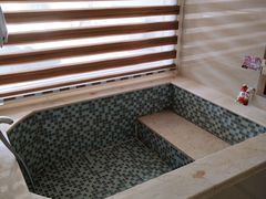 -兴芮温泉度假区