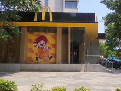 -麦当劳(南京路2店)