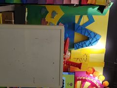 -杨梅红艺术教育(北京金源购物中心校区)