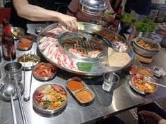 -哈哈碳都·牛肋条无限自助烤肉(宝龙店)