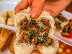 -李与白包子铺(桐梓林店)