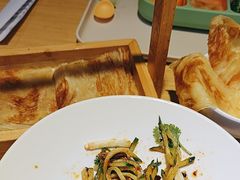 -关东小磨东北菜(上海长风大悦城店)
