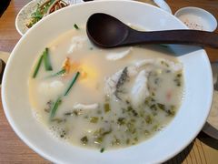 -荣家黄鱼面(南京西路店)
