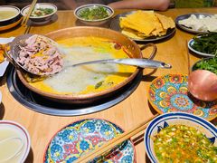 -洱火云南酸菜牛肉火锅(石景山当代商城店)