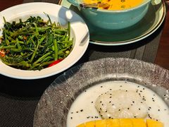 -Sala Thai Restaurant