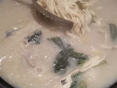 -陈大锅·岳阳鱼馆·地道岳阳菜(美食街店)