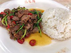小炒黄牛肉盖码饭-易裕和·长沙米粉(友谊路店)
