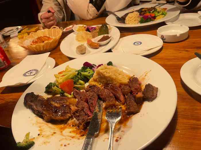 宝莱纳啤酒花园餐厅paulanerbrauhausnanjing广州路店