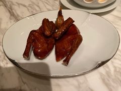 脆皮妙龄鸽-新荣记(新源南路店)