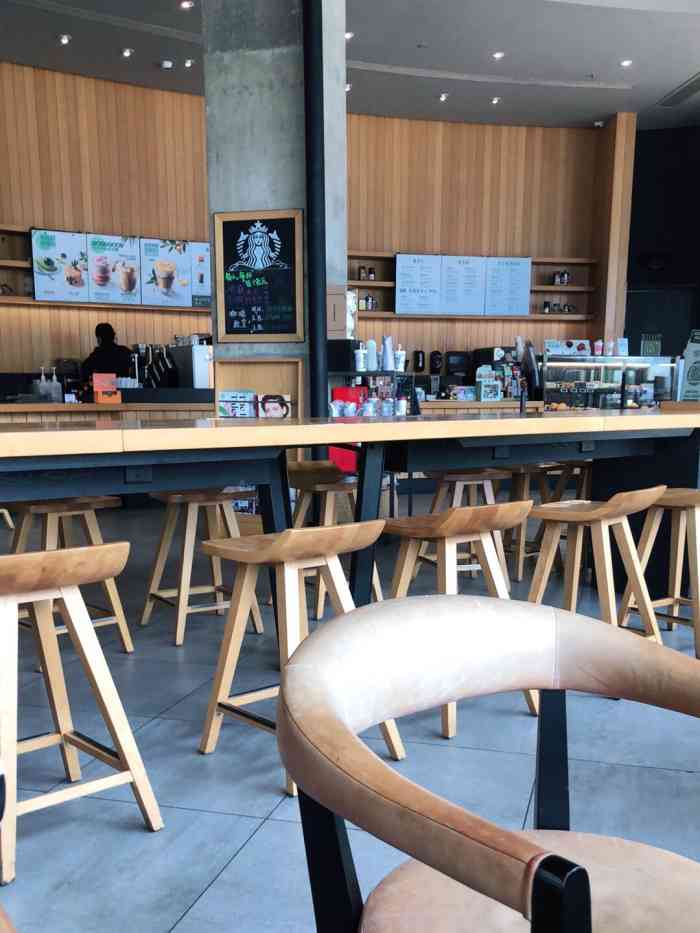 星巴克(日照万象汇店)-"开网络会议来这里小坐.服务员很贴心,担心.