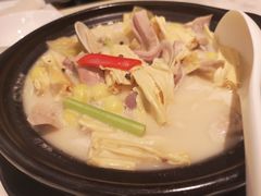 -港丽餐厅(高德置地店)