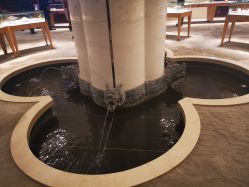 -北京七彩云南翡翠珠宝旗舰店(月坛店)