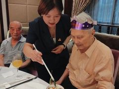 -王府井酒店(金桥港湾店)
