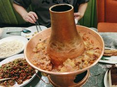 土司铜锅油焖鸡-浩海火燒雲傣家菜(静安芮欧店)