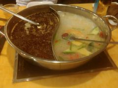 -佰人王串串香火锅(洋珠巷店)